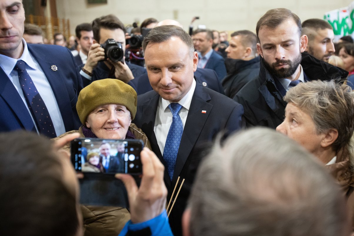 Jeśli wybory odbyłyby się teraz, Andrzej Duda wygrałby je z ogromną przewagą nad innymi kandydatami