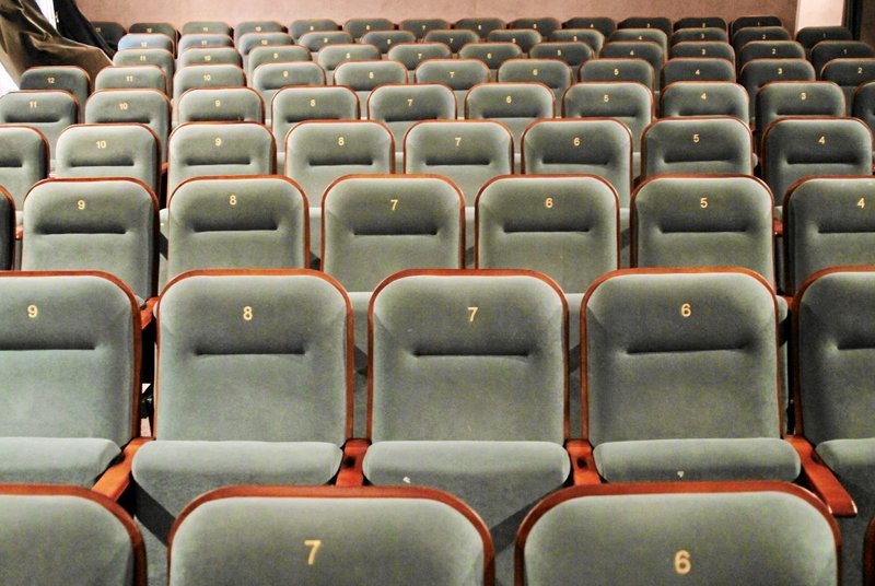 W poniedziałki w kinie Luna trudno znaleźć wolne miejsce. Dlaczego? Bo bilet na seans kosztuje jedyne 7 złotych.