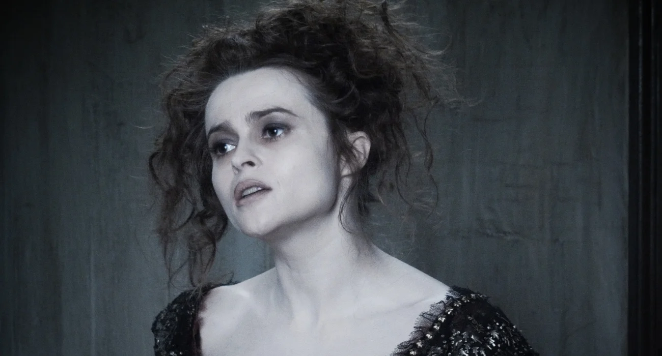 Helena Bonham Carter w filmie "Sweeney Todd: Demoniczny golibroda z Fleet Street".