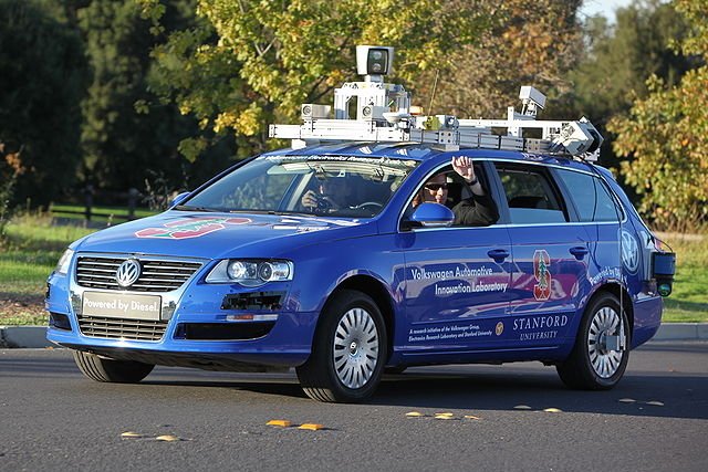 Kto ma odpowiadać za moralność samochodów?