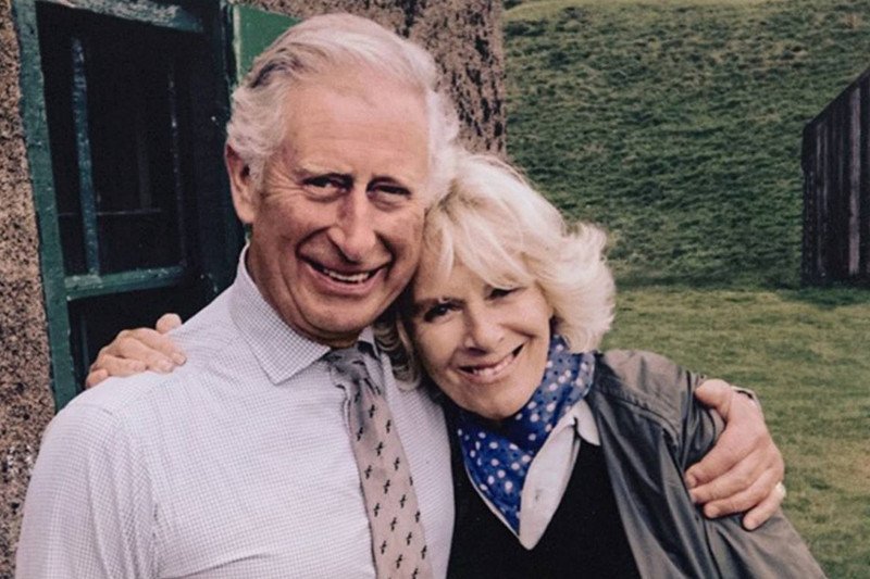 Brytyjskie media obiegła informacja, że książę Karol i Kamila podpisali dokumenty rozwodowe.