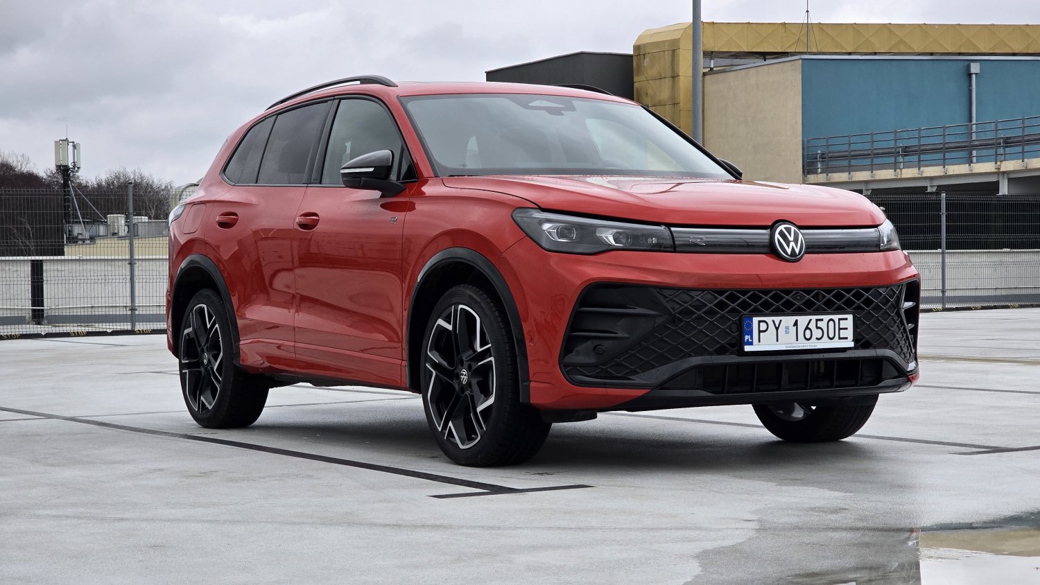 Koniec spalinowego Tiguana? Zapomnijcie. Volkswagen ma plan, który przetrwa dekadę