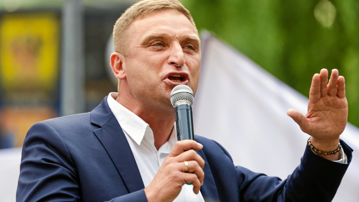 Robert Bąkiewicz ma usłyszeć zarzuty. Chodzi o zdarzenie z granicy