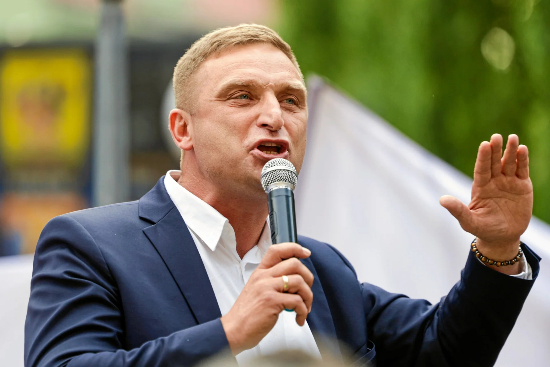 Robert Bąkiewicz ma usłyszeć zarzuty. Chodzi o zdarzenie z granicy