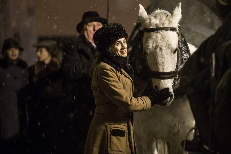 Na planie filmowym serialu "Drogi wolności" na ulicach Lublina.