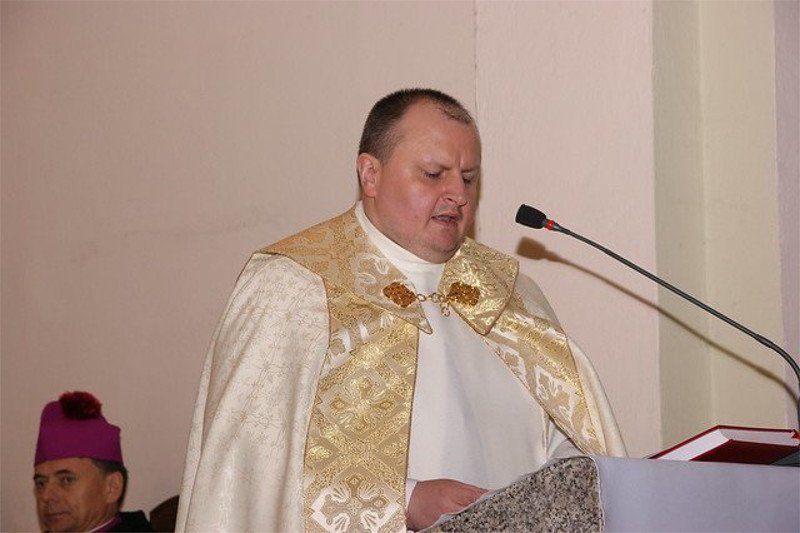 Ksiądz Sławomir Marek został wezwany na dywanik.