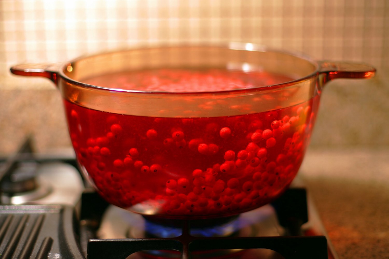 Zupa owocowa - kultowa potrawa PRL-owskich wakacji, która odeszła do lamusa