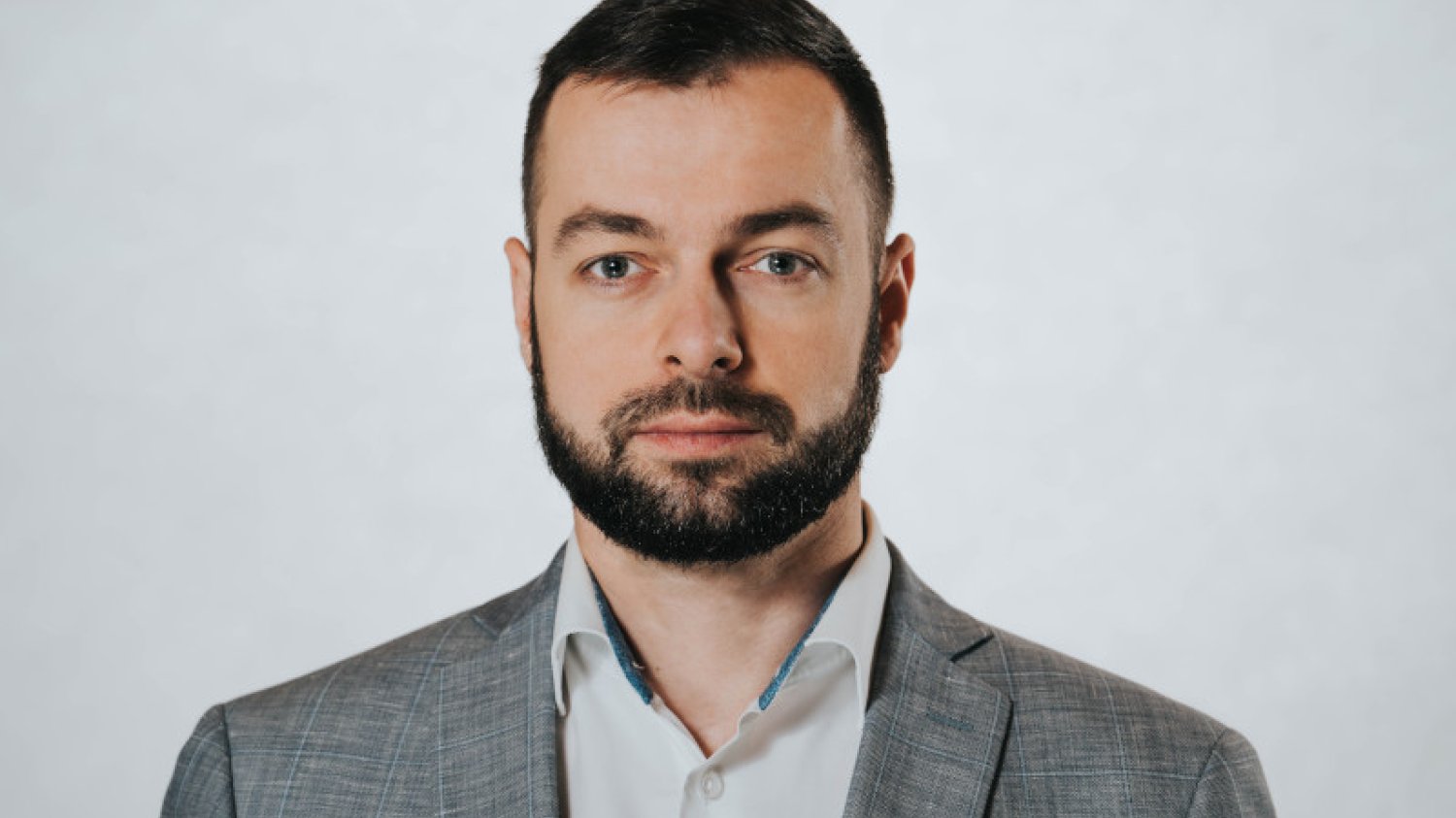Bartosz Romowicz, burmistrz Ustrzyk Dolnych, 1 stycznia zrezygnował z członkostwa w PSL i przeszedł do ruchu Szymona Hołowni.