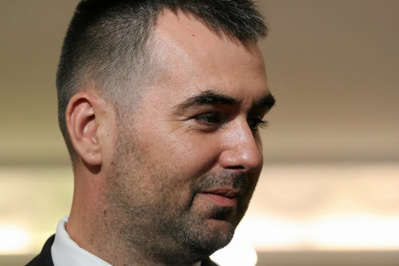 Błażej Spychalski zalicza wpadkę za wpadką. Tym razem przyznał, że prezydent nie miał właściwie kompetencji do tego, żeby ulżyć osobom, które wzięły kredyt we frankach.