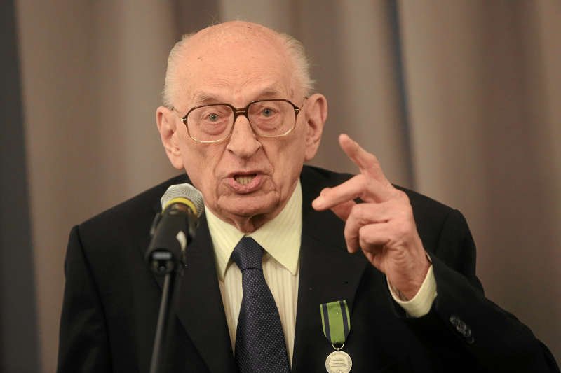 Władysław Bartoszewski ma już dość kłótni o Powstanie Warszawskie