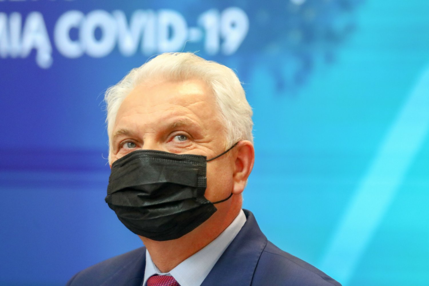 Płaskowyż IV fali - w taki sposób Waldemar Kraska otrzymał liczbę potwierdzonych zakażeń koronawirusem 10 grudnia.