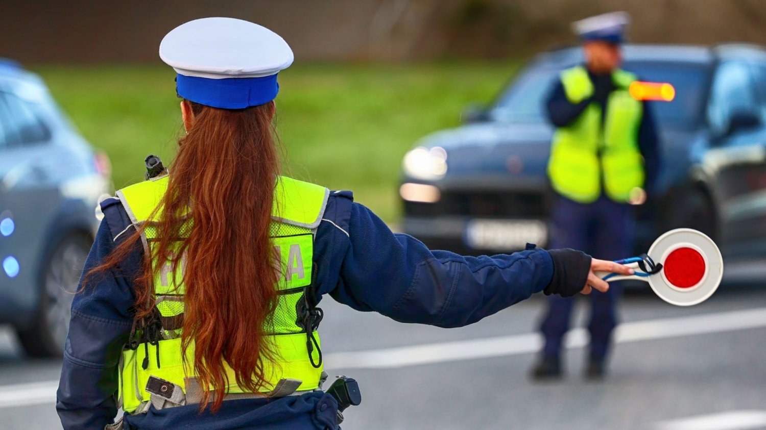 Nowe przepisy od 29 stycznia. W końcu biorą się za bandytów drogowych Nowe przepisy dla kierowców od 29 stycznia.