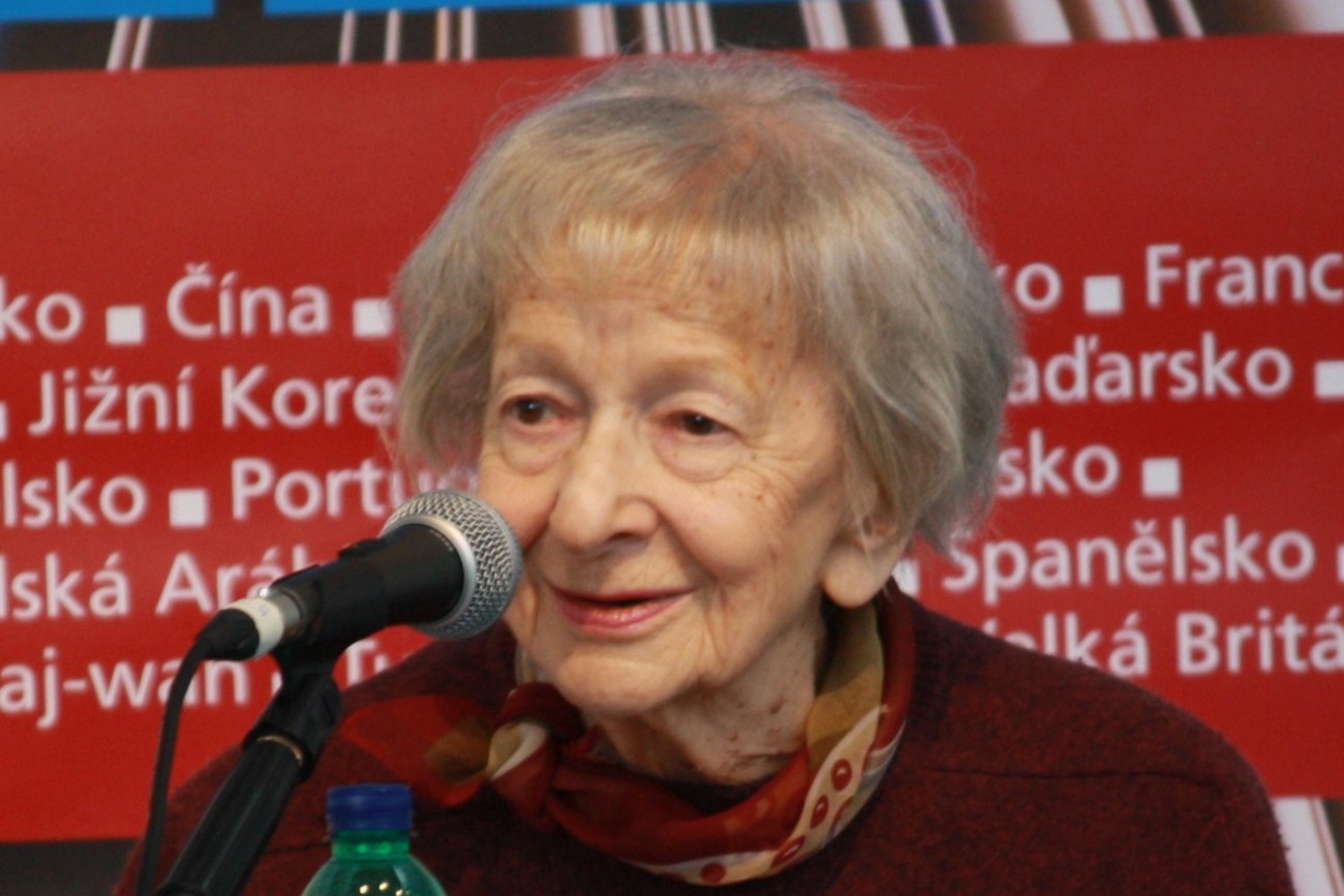 Odkryto nieznany i bardzo aktualny wiersz Wisławy Szymborskiej