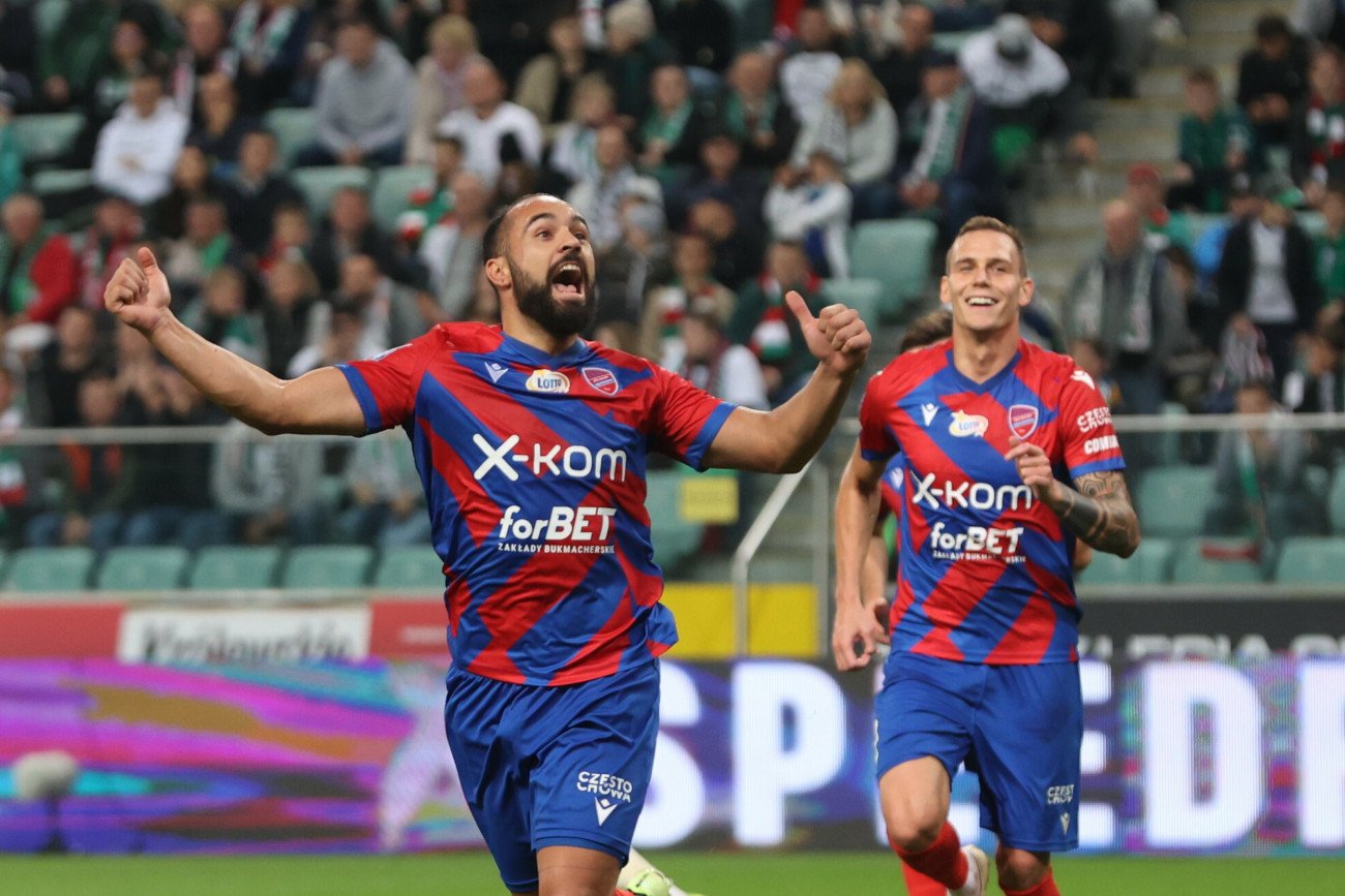 Obrońca pucharu Raków Częstochowa w 1/16 finału zmierzy się z KKS Kalisz. Pogromcą Pogoni Szczecin.