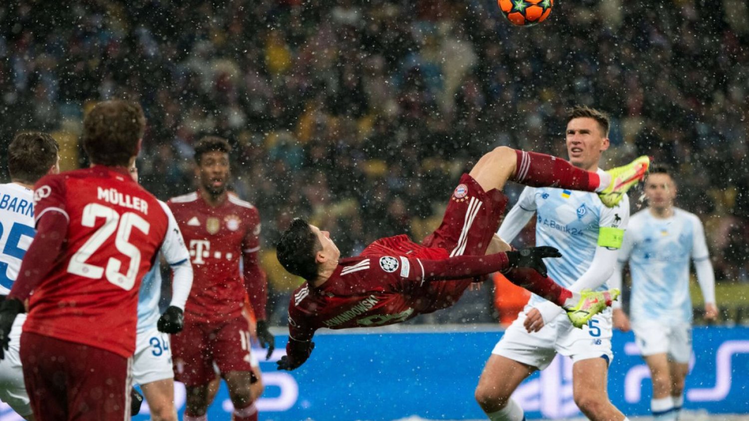 Robert Lewandowski w 2022 roku zacznie bić kolejne rekordy, bo Złota Piłka mu się po prostu należy