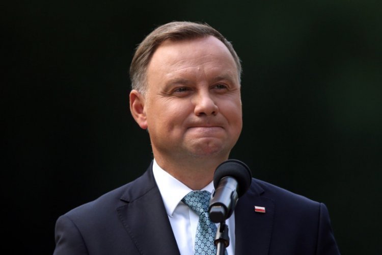 Andrzej Duda pochwalił słowa kontrowersyjnego kardynała.