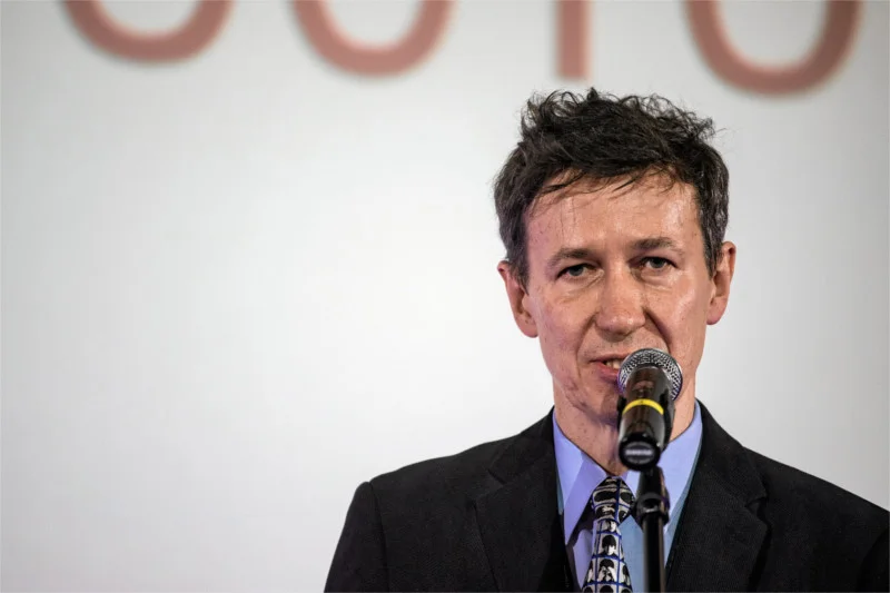 Stefan Laudyn podpadł kobietom swoimi dywagacjami na temat słowa "widzka".