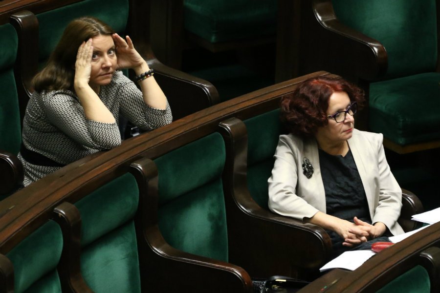 Sejm ustanowił nowe, jednorazowe święto - 12 listopada. Uzasadnienie projektu przedstawiała Elżbieta Kruk z PiS.