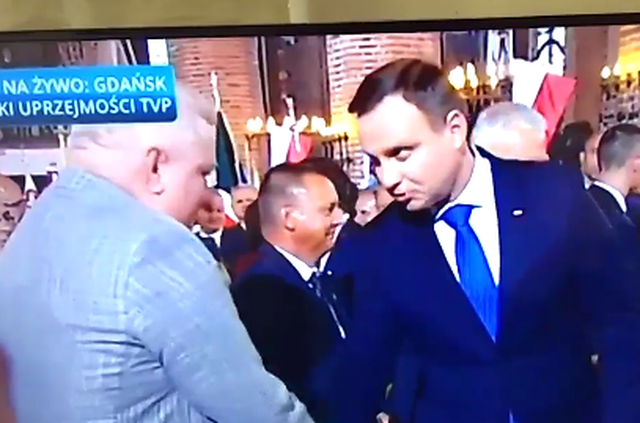 Andrzej Duda i Lech Wałęsa podczas mszy upamiętniającej Porozumienia Sierpniowe.