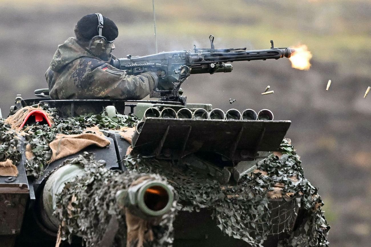 Niemcy nie rozważają na razie powszechnego poboru