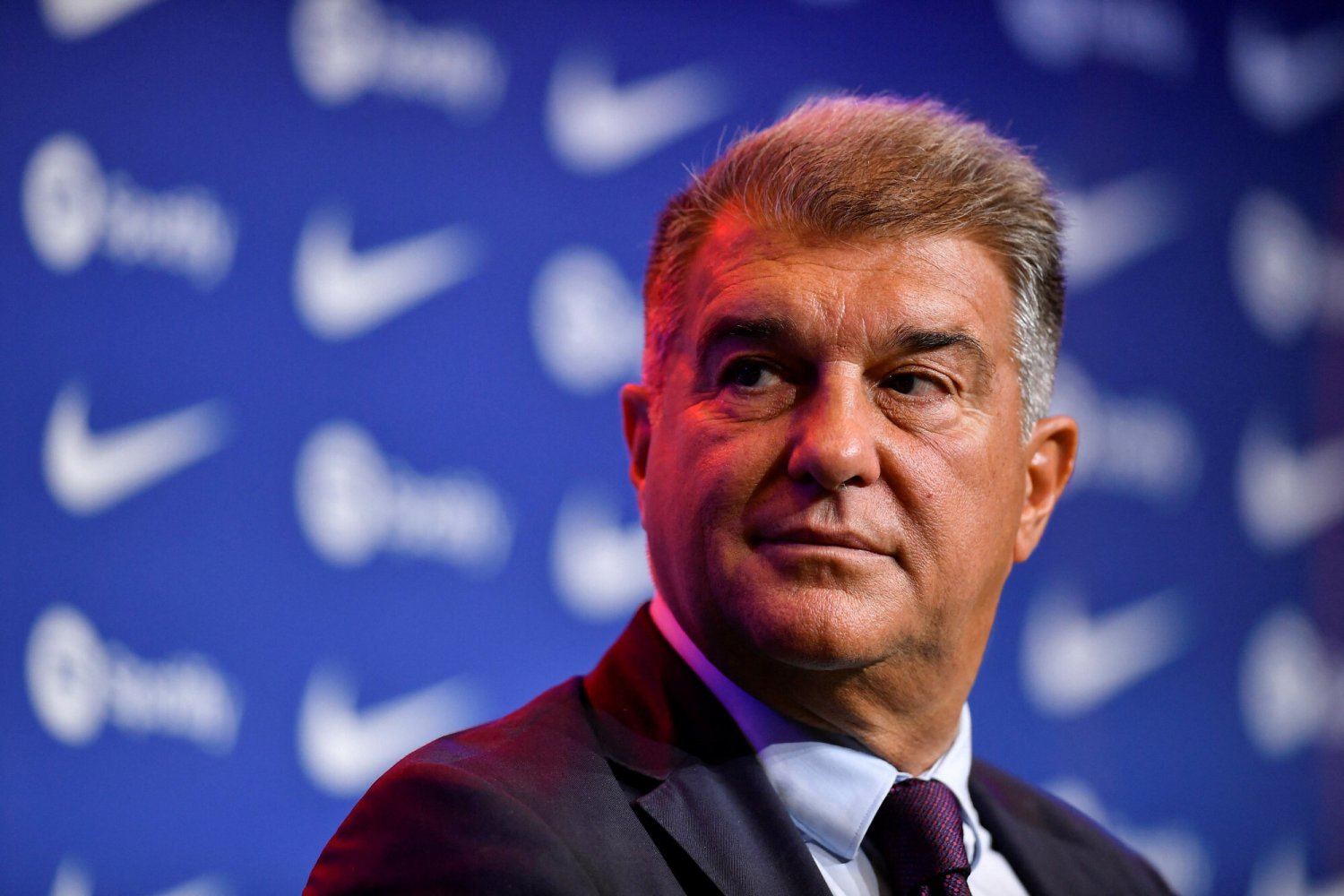 Prezydent FC Barcelona Joan Laporta musi poszukać nowych źródeł finansowania drużyny