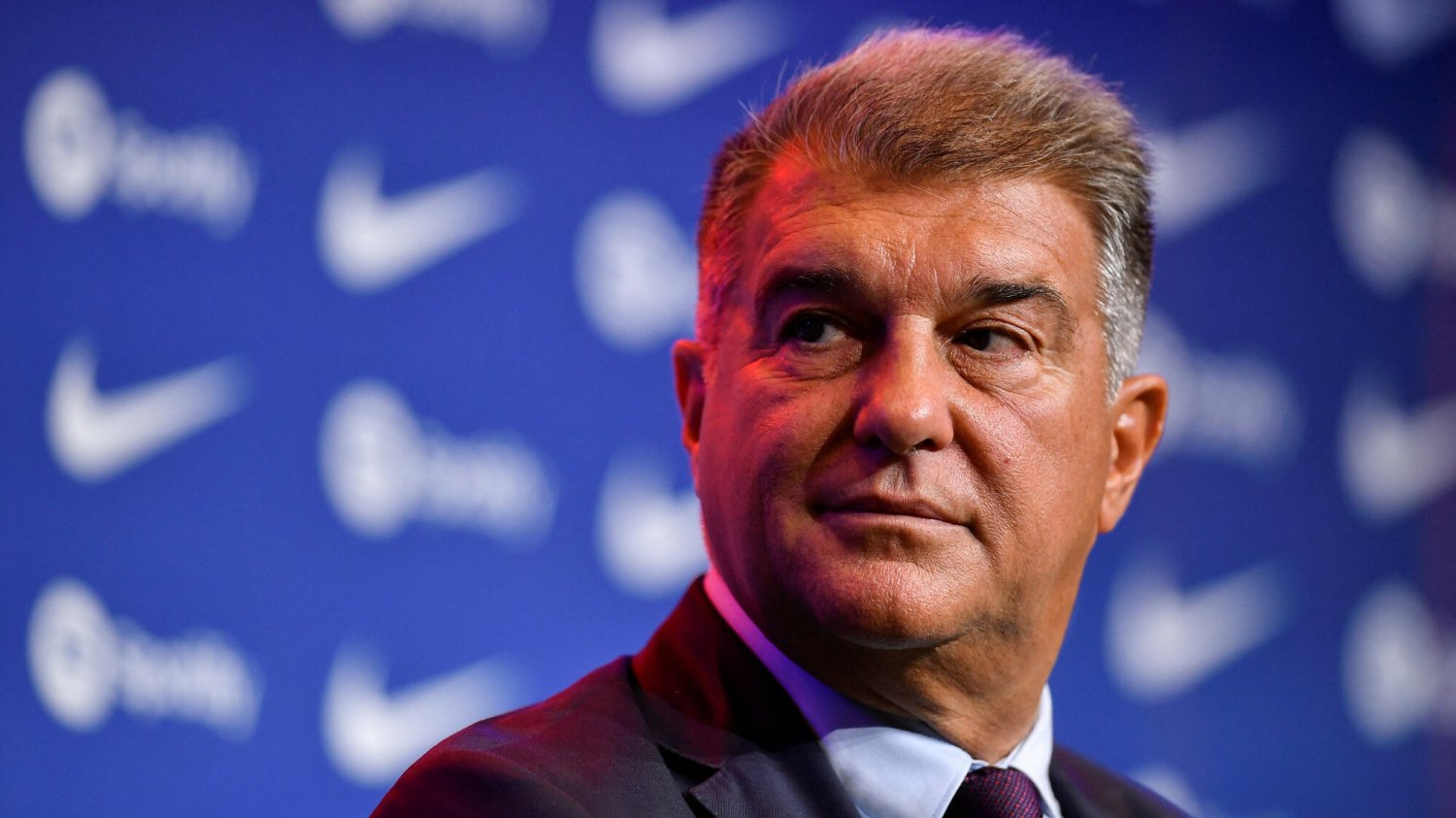 Prezydent FC Barcelona Joan Laporta musi poszukać nowych źródeł finansowania drużyny