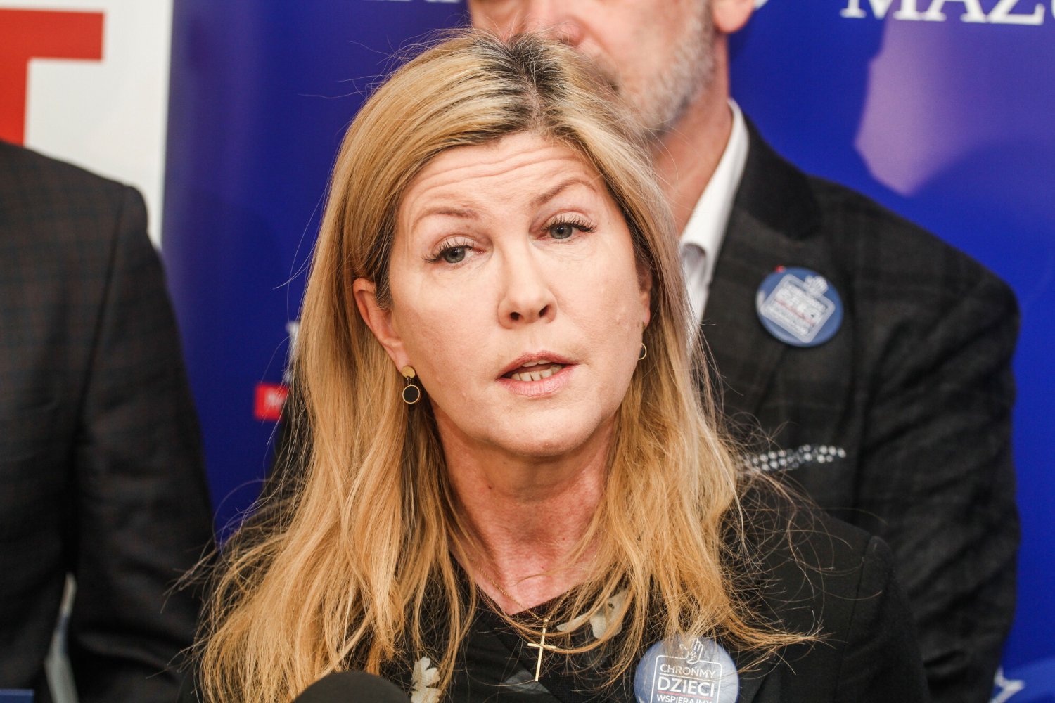 Iwona Arent wraca do polityki mimo skandalu z synem.