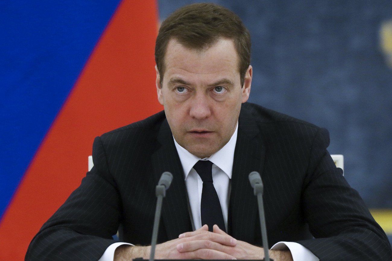 Dmitrij Miedwiediew w nowym wpisie straszy Ukraińców i obraża Polaków.