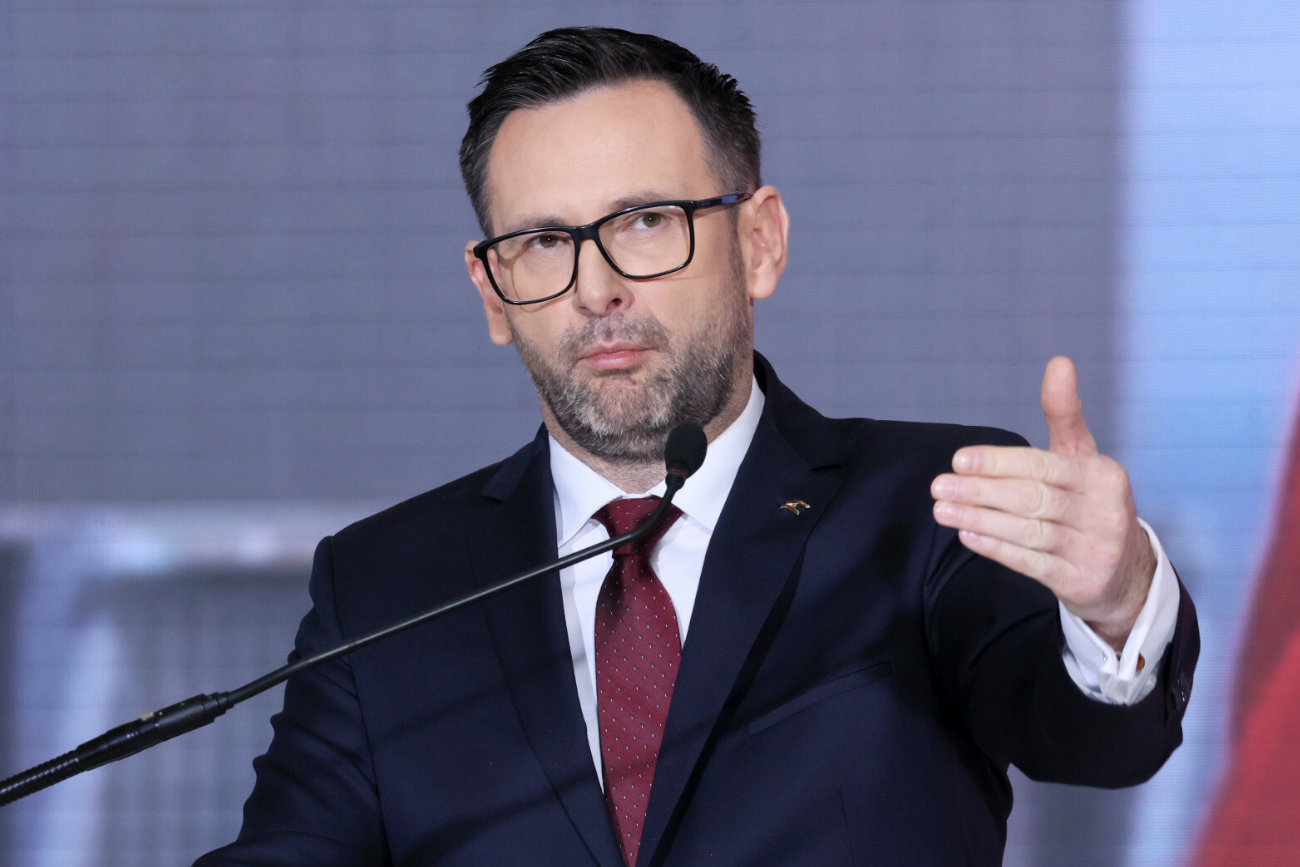 Prawicowy dziennikarz miał załatwiać u Obajtka pracę dla żony. Szokujące doniesienia Onetu.