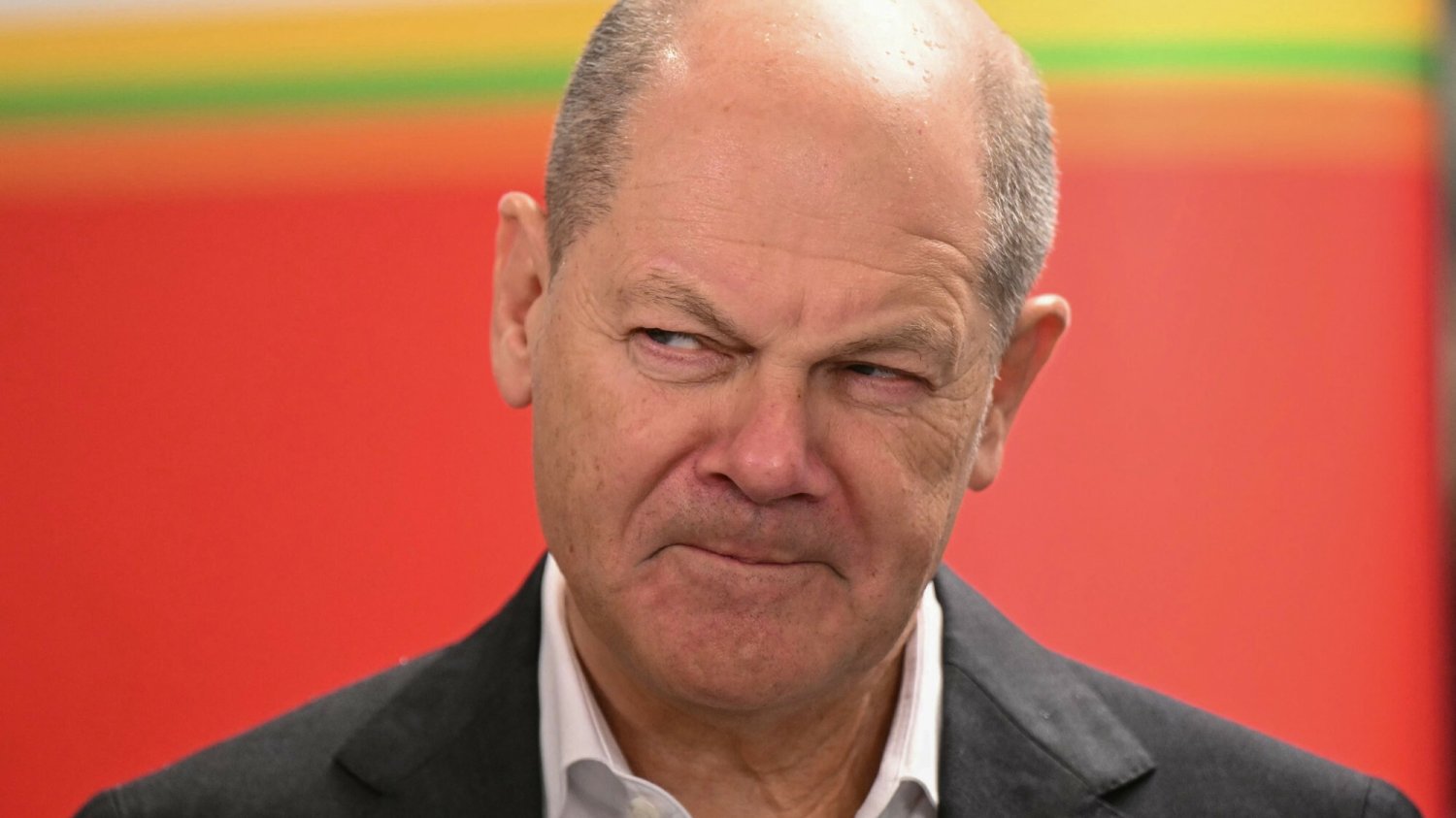 Olaf Scholz musi się tłumaczyć. W tle zarzut rasizmu