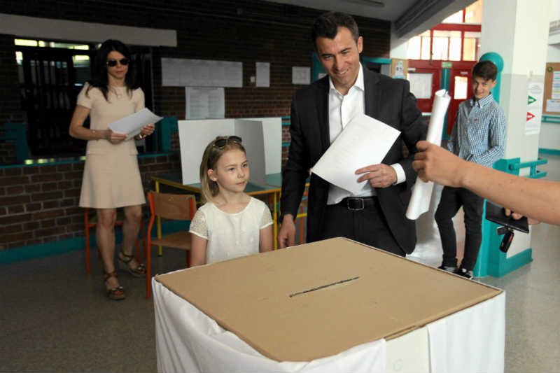 Wojciech Olejniczak już w I turze zagłosował na Bronisława Komorowskiego. (Na zdjęciu wybory do PE).