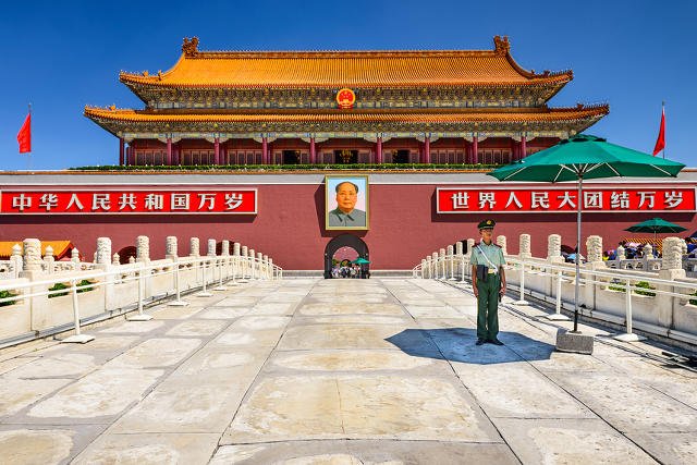 Chiny mimo złagodzenia polityki rodzinnej, egzekwują prawo