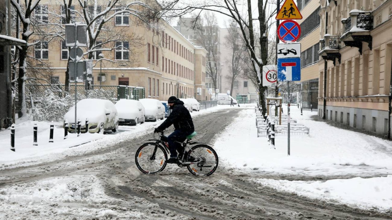 Czeka nas zima najgorsza od 10 lat. Niska temperatura, opady śniegu, wiatr