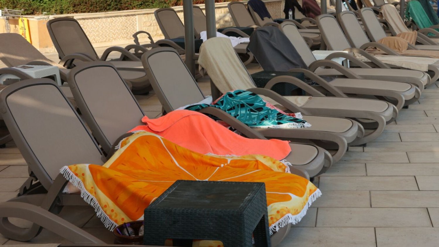 Rezerwacja leżaków zmorą all inclusive. A problem można łatwo rozwiązać