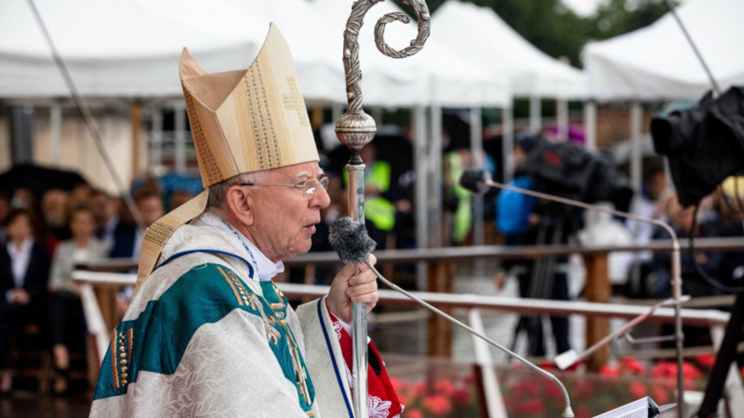 Abp. Jędraszewski o inflacji: "Nie wolno nam zapomnieć nauki Jana Pawła II"