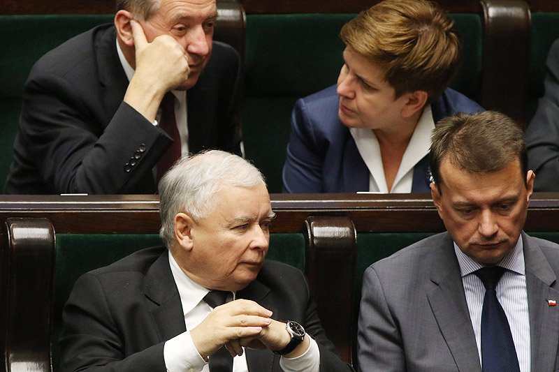 Dla opinii publicznej Henryk Kowalczyk jest prawie niewidoczny. W rzeczywistości to człowiek coraz ważniejszy na szczytach obecnej władzy.