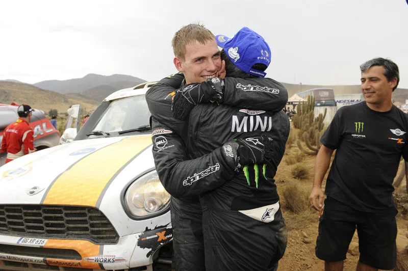 Martin Kaczmarski po ukończeniu 36. edycji Rajdu Dakar w 2014 roku