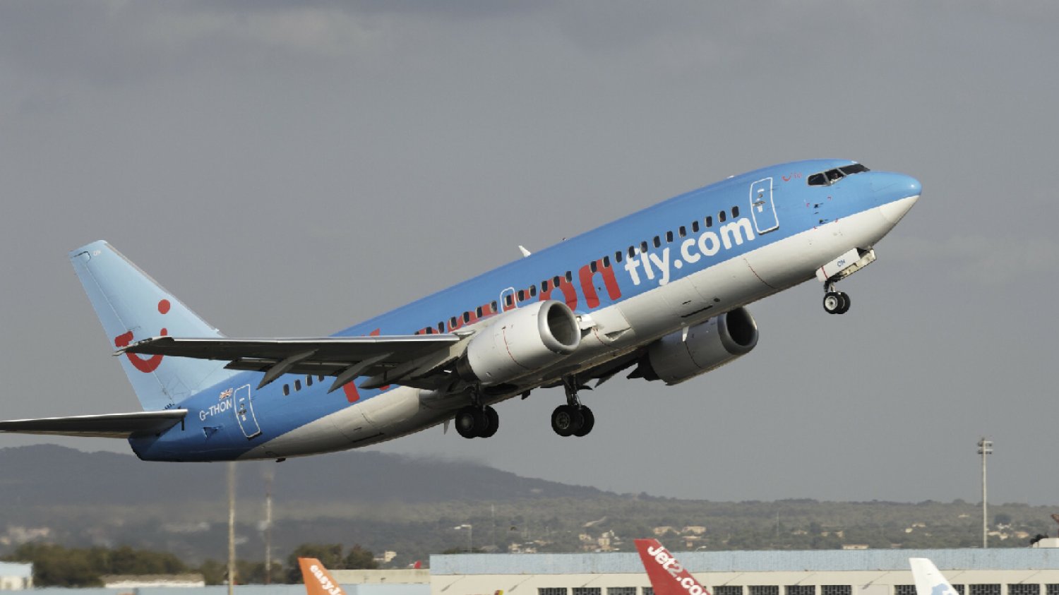 Samolot linii Jet2 z Wysp Kanaryjskich pilnie lądował. Powód zaskakuje.