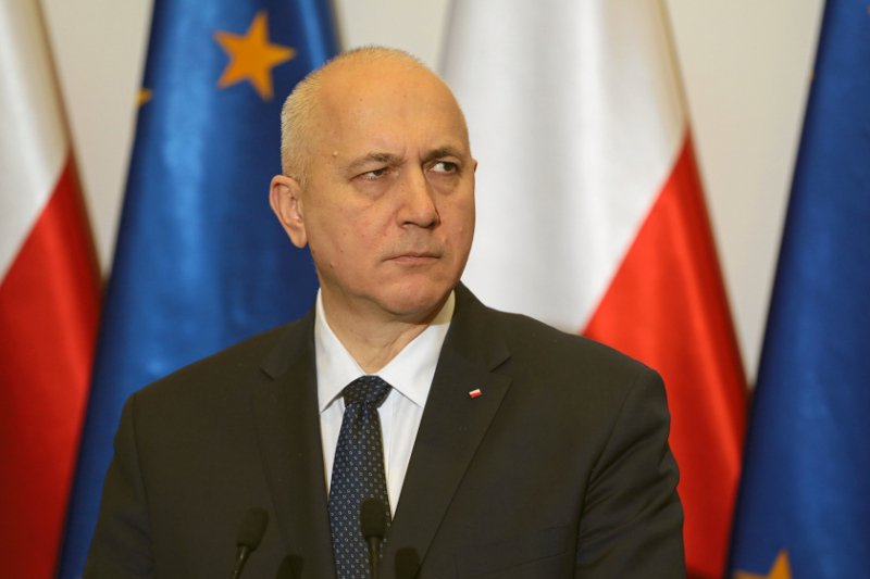 Joachim Brudziński chce jechać do Europarlamentu, ale nie zna języków.