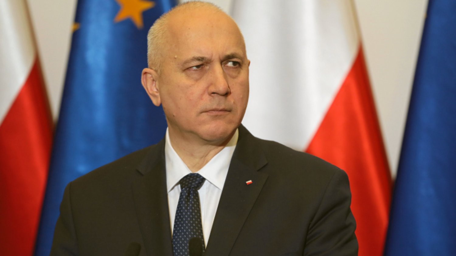 Joachim Brudziński chce jechać do Europarlamentu, ale nie zna języków.
