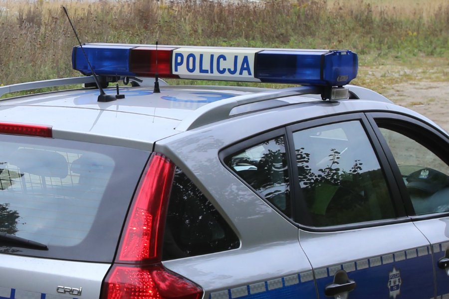 Maszyna rolnicza wciągnęła 60-letniego rolnika w Murzasichlu koło Zakopanego. Niestety, mężczyzna nie przeżył.