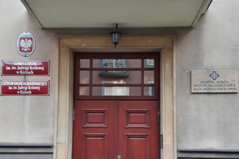 Zespół Szkół Sióstr Nazaretanek im. św. Jadwigi Królowej w Kielcach jest wysoko w ogólnopolskich rankingach.