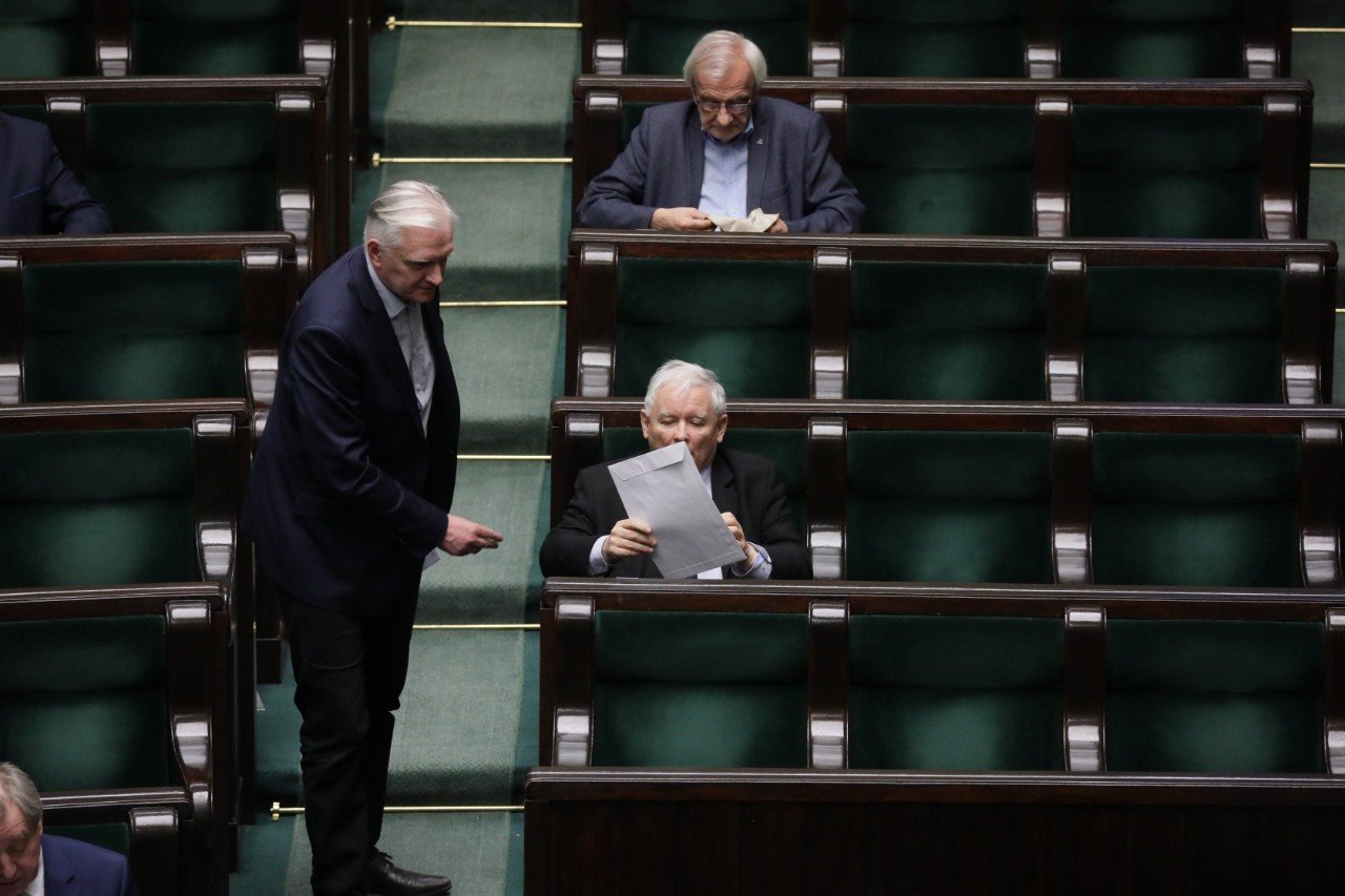 Coraz mniejsze szanse są na przeprowadzenie wyborów prezydenckich 10 maja. Ma być temu przeciwna większość posłów Porozumienia Jarosława Gowina.