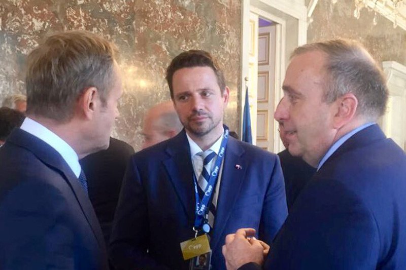 W Brukseli doszło do spotkania Donalda Tuska z Rafałem Trzaskowskim i Grzegorzem Schetyną.