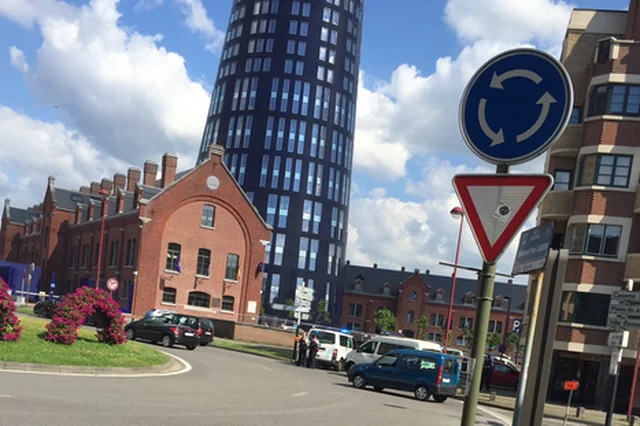 Mężczyzna zaatakował dwie policjantki w Belgii.