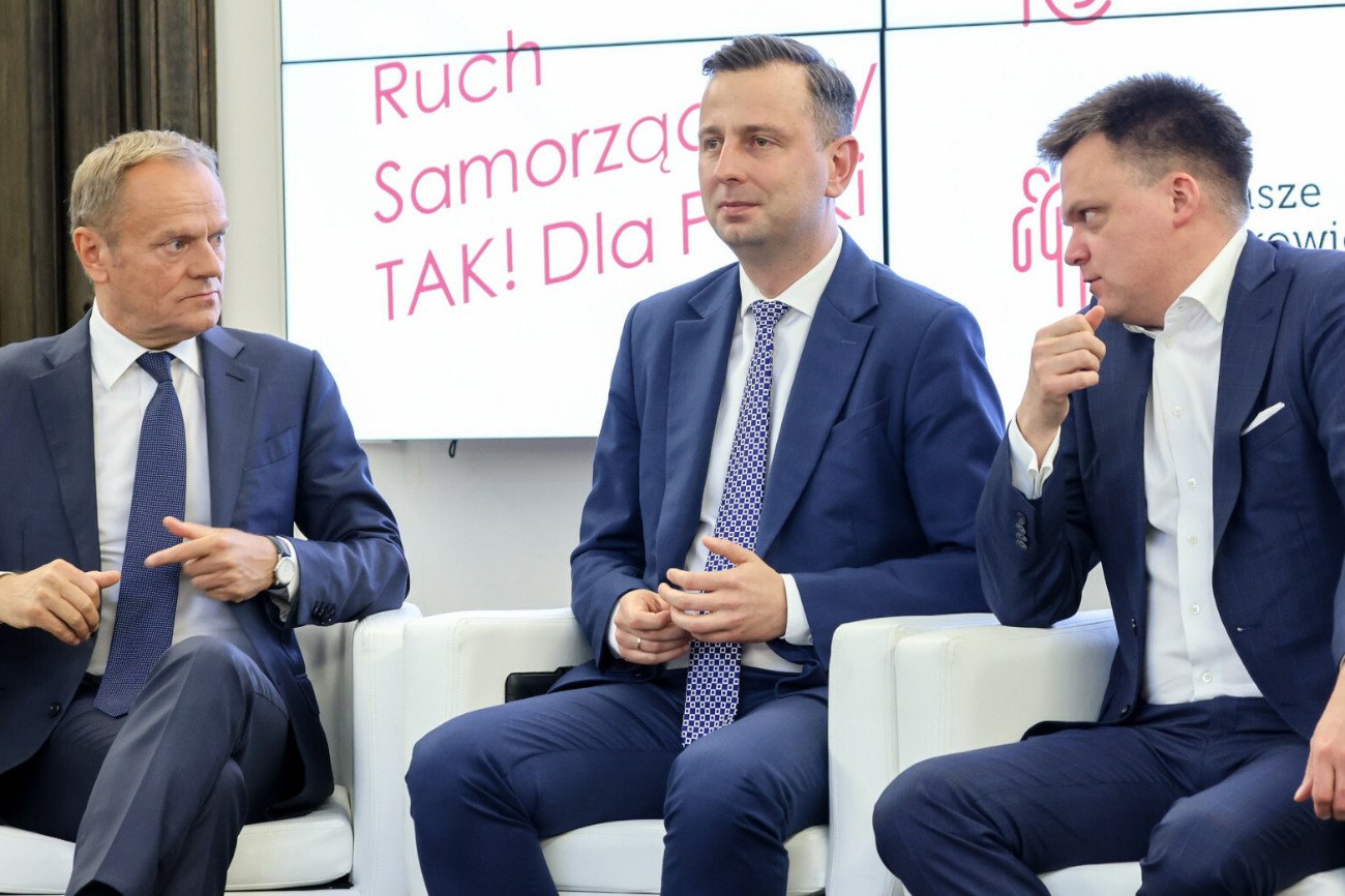 Liderzy PO, PSL i PL 2050: Donald Tusk, Władysław Kosiniak-Kamysz i Szymon Hołownia