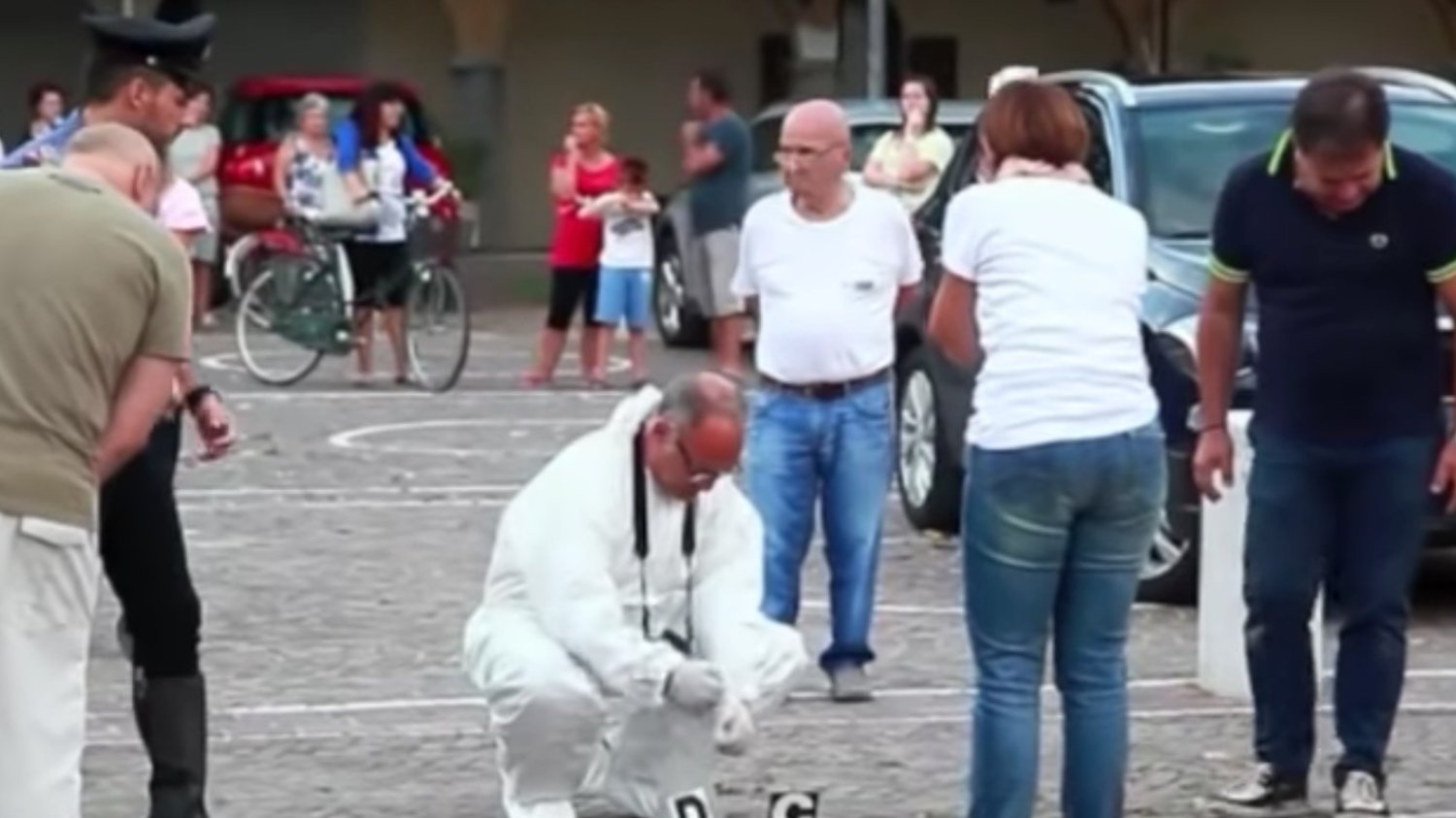 Polka zaatakowała na centralnym placu w mieście.