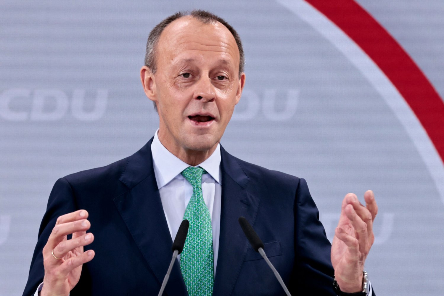 Opozycja w Niemczech ma inne zdanie na sankcje wobec Rosji niż kanclerz Scholz.