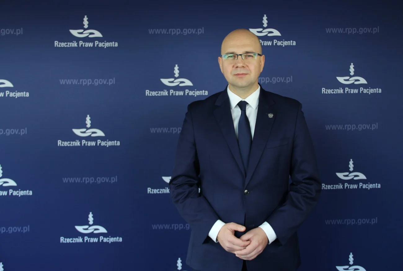 Bartłomiej Łukasz Chmielowiec, Rzecznik Praw Pacjenta. To jego urząd wydał decyzję, że przesłanka przerwania ciąży dotycząca zagrożenia dla zdrowia kobiety obejmuje również zdrowie psychiczne.