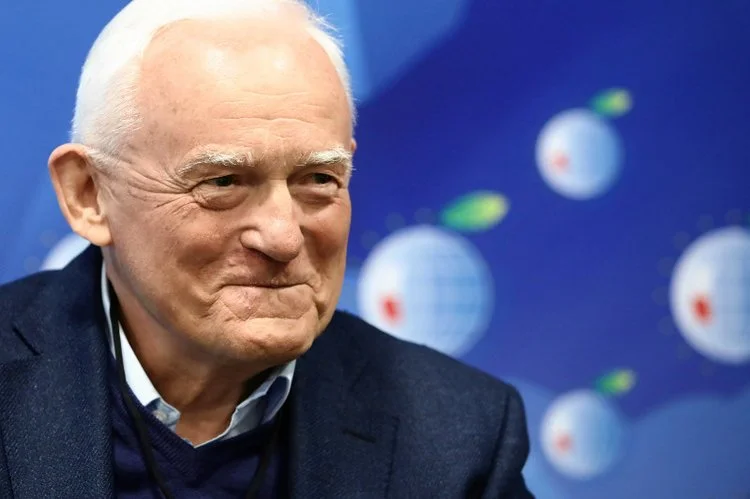 Starcie Leszka Millera i Stanisława Karczewskiego. Miller zwrócił uwagę, że nie ma czegoś takiego jak "Liga Champions".